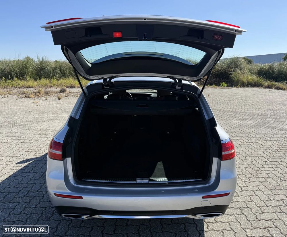 Mercedes-Benz E 220 d AMG - 14