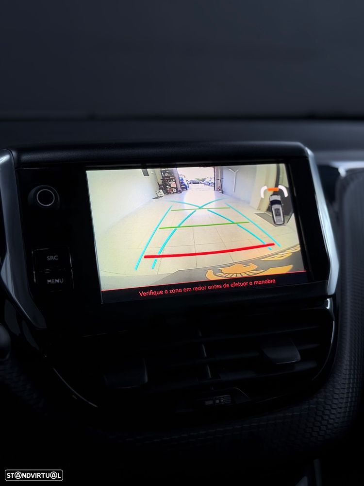 Peugeot 2008 1.2 PureTech GT Line EAT6 - 29