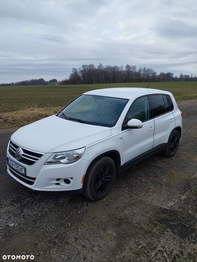 Volkswagen Tiguan - 2