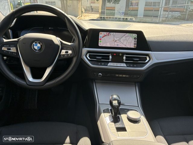 BMW 330 e Auto - 3