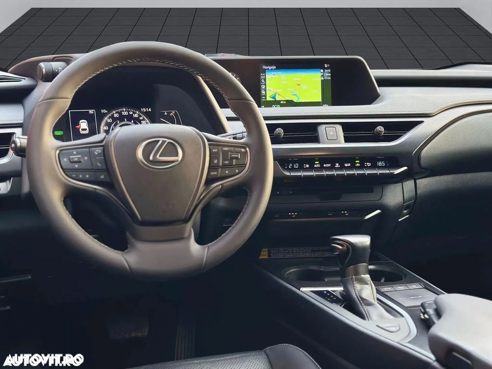 Lexus UX 250h Executive Line - 13