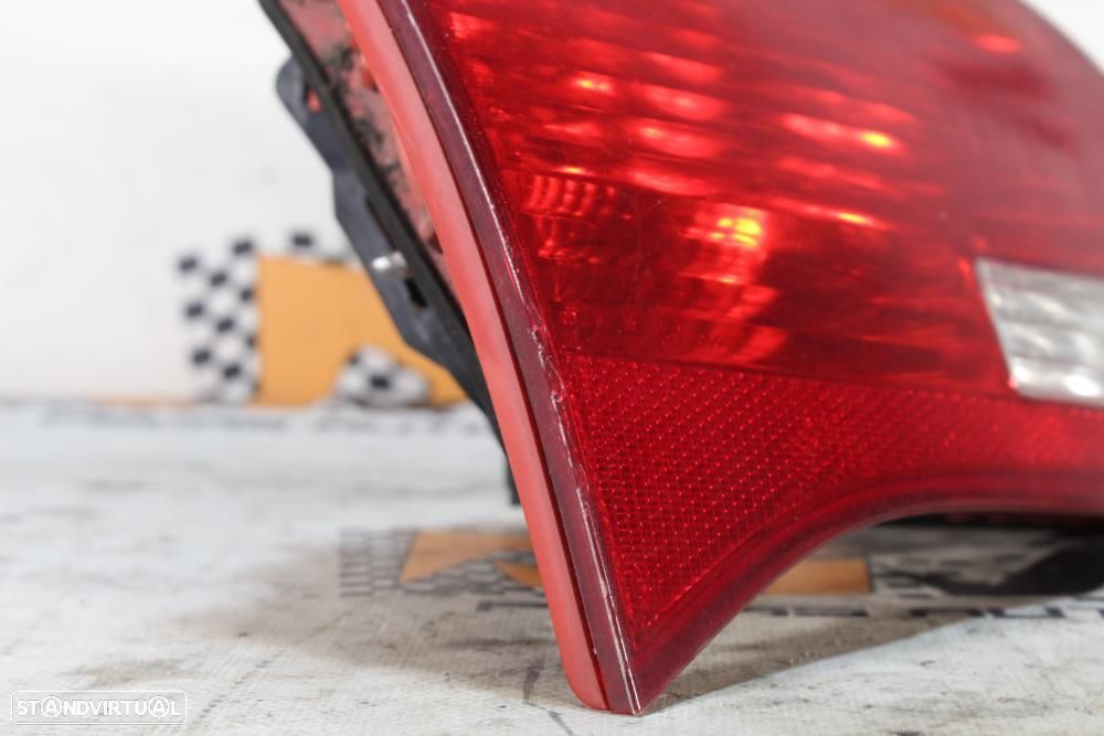 Farolim Esquerdo Audi A6 Avant (4F5, C6)  4F9945093b / 89037747 / Mala - 4