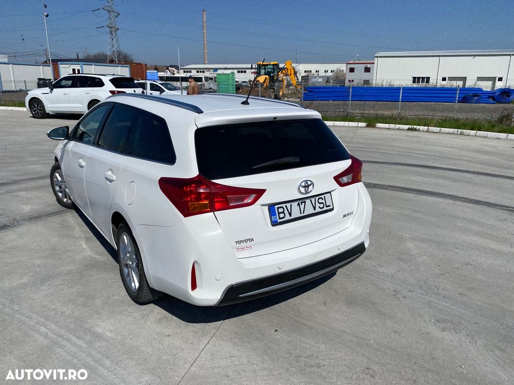 Toyota Auris 1.4 D-4D Comfort - 3