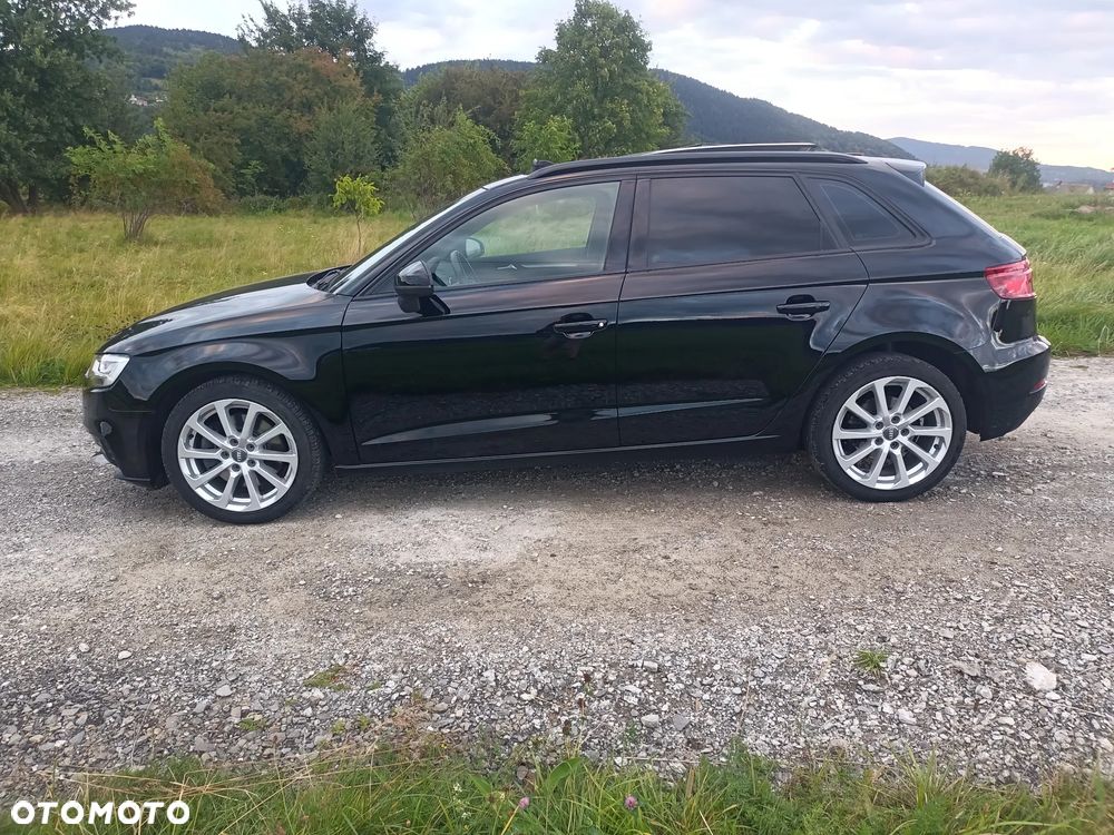 Audi A3 Sportback - 1
