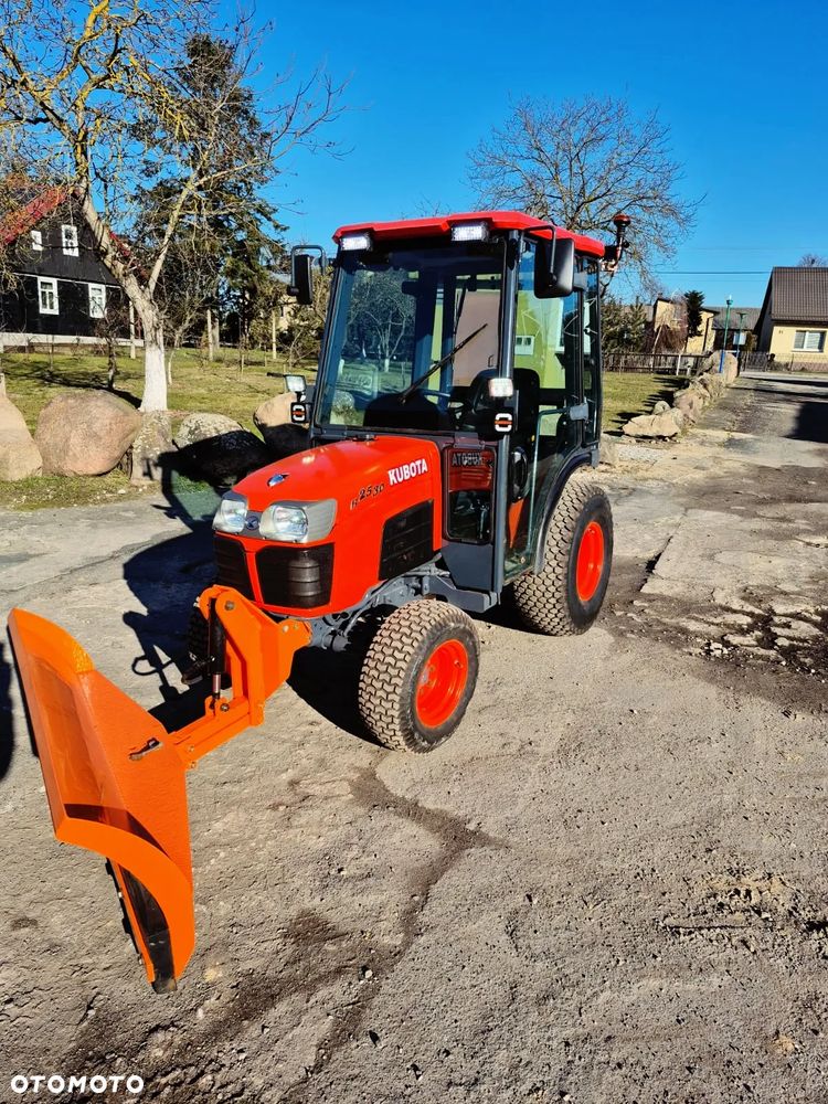 Kubota B2530 - 25