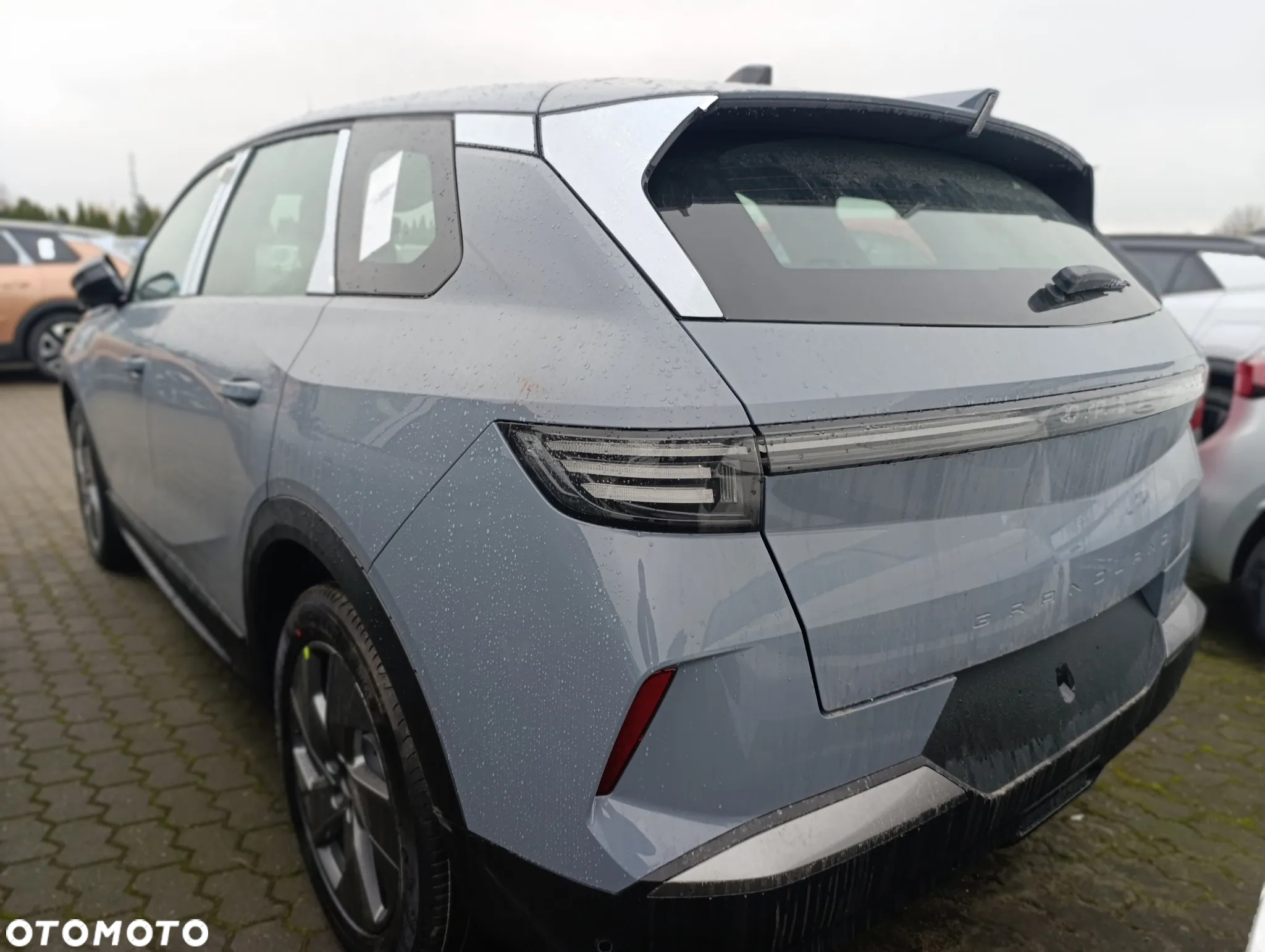Opel Grandland 1.2 T mHEV Edition S&S eDTC6 - 4