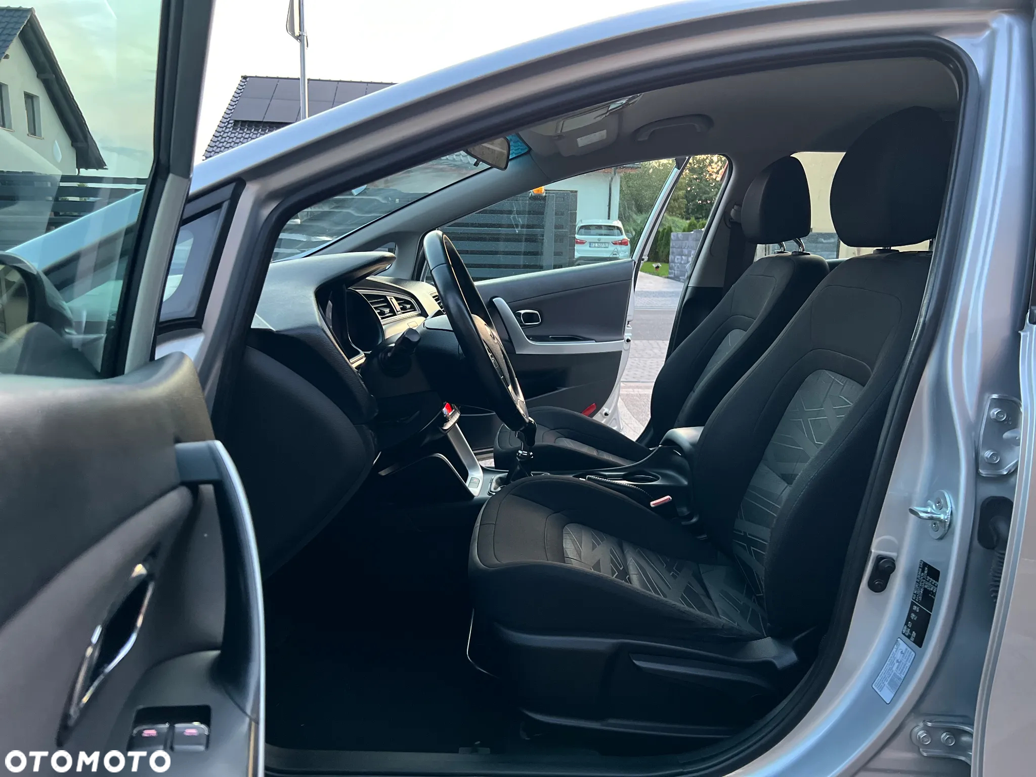 Kia Ceed Cee'd 1.6 GDI L Business Line - 15
