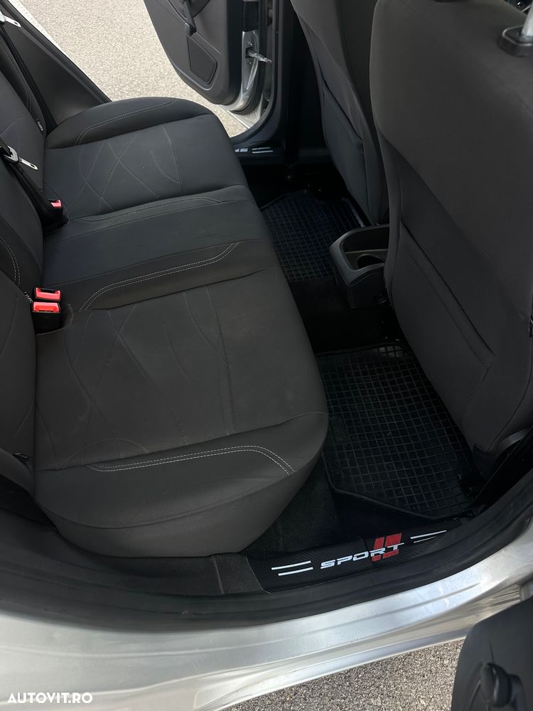 Ford Fiesta 1.5 TDCi Champions Edition - 13