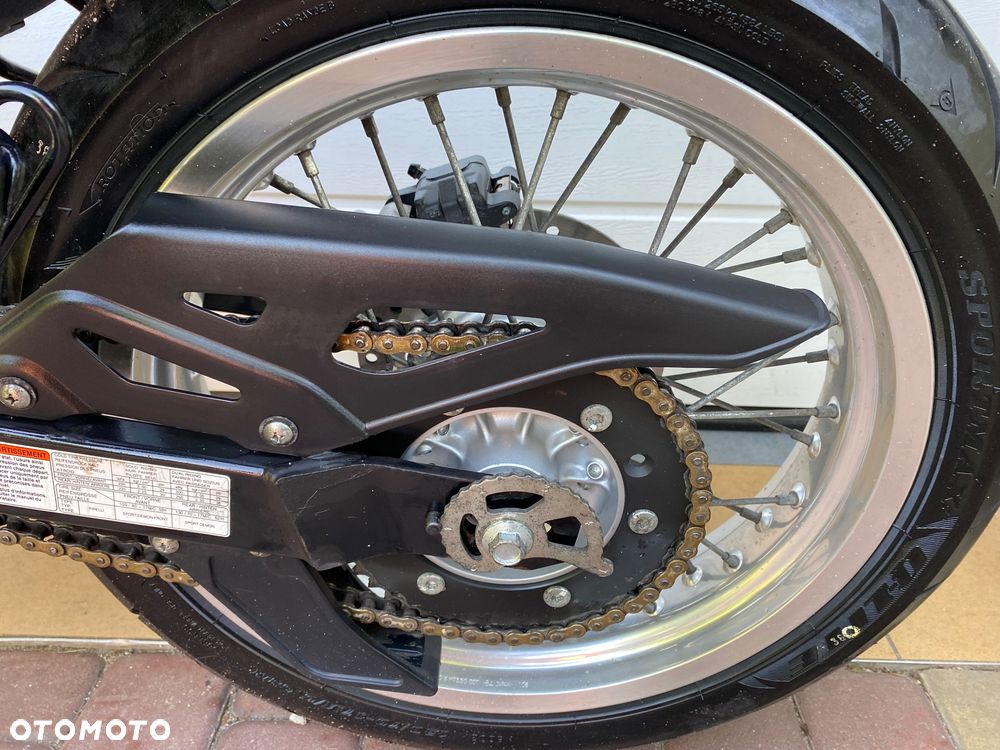 Suzuki DR - 12