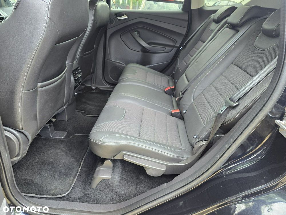 Ford Kuga 1.6 EcoBoost 2x4 Titanium - 12