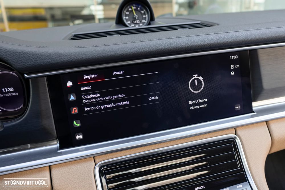 Porsche Panamera Sport Turismo 4 E-Hybrid Platinum Edition - 30