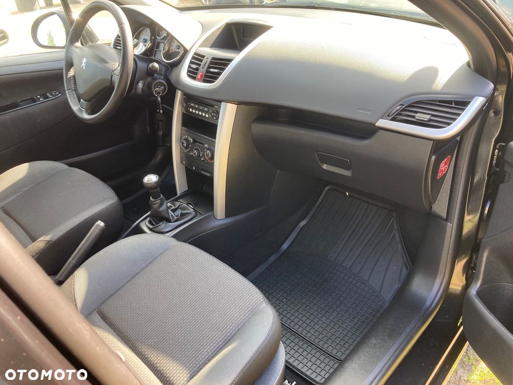 Peugeot 207 - 7
