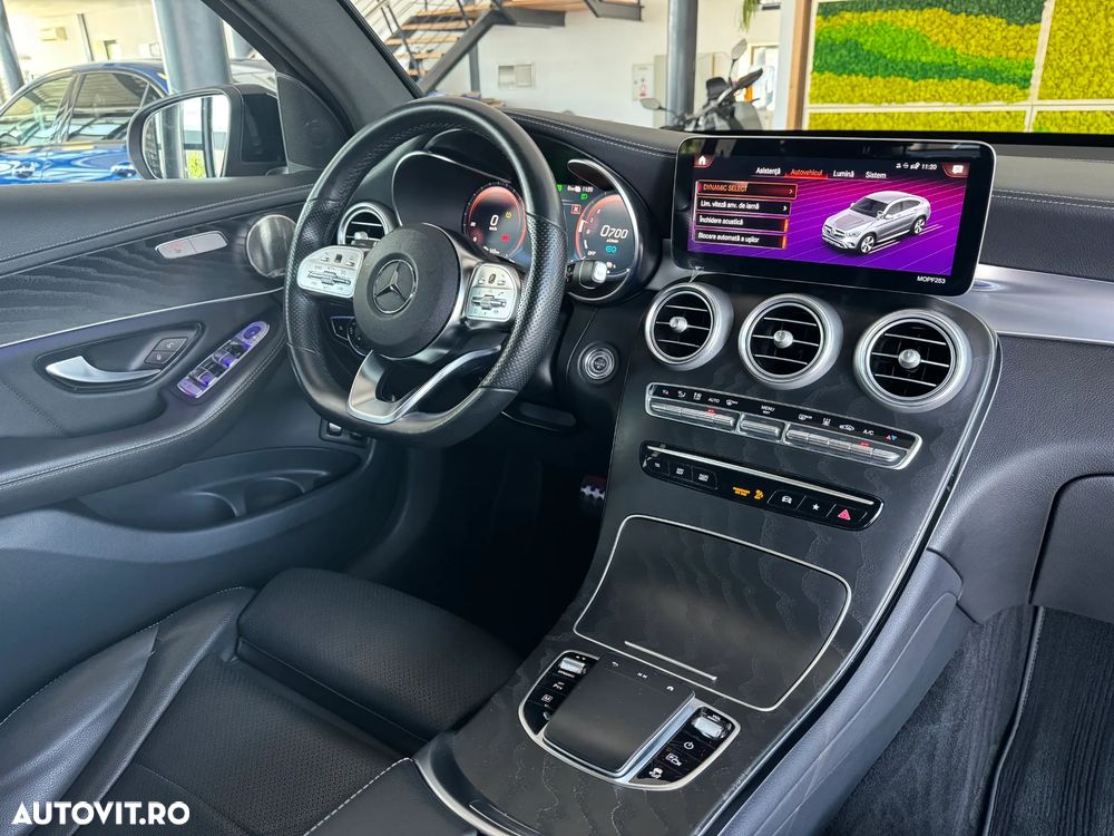 Mercedes-Benz GLC Coupe 300 e 4Matic 9G-TRONIC AMG Line Plus - 12