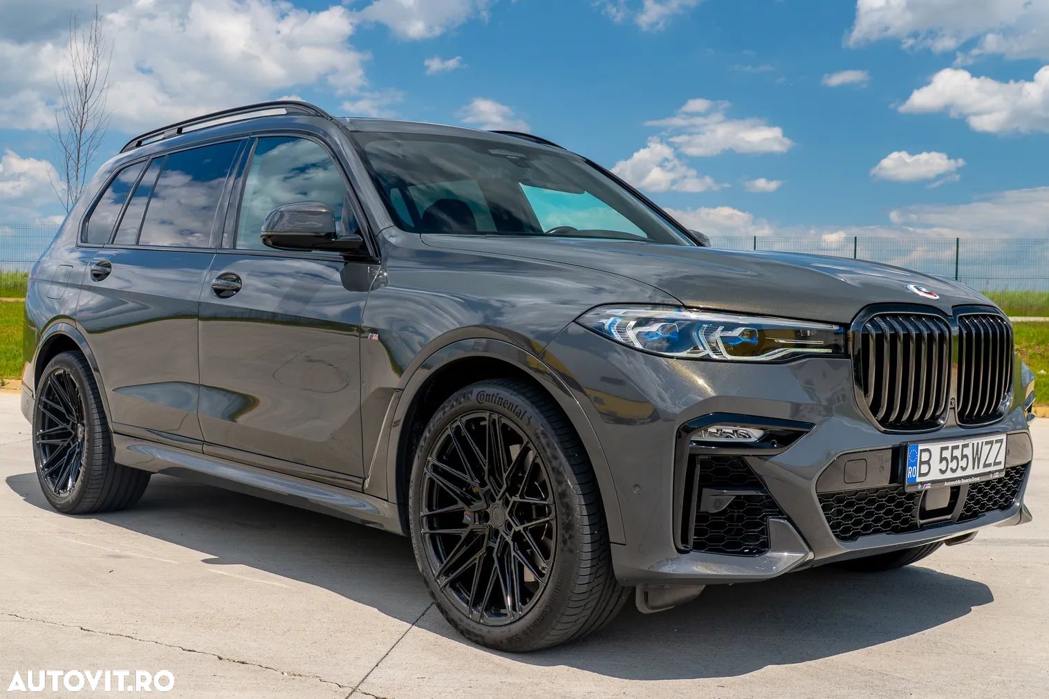 BMW X7 M50i - 1