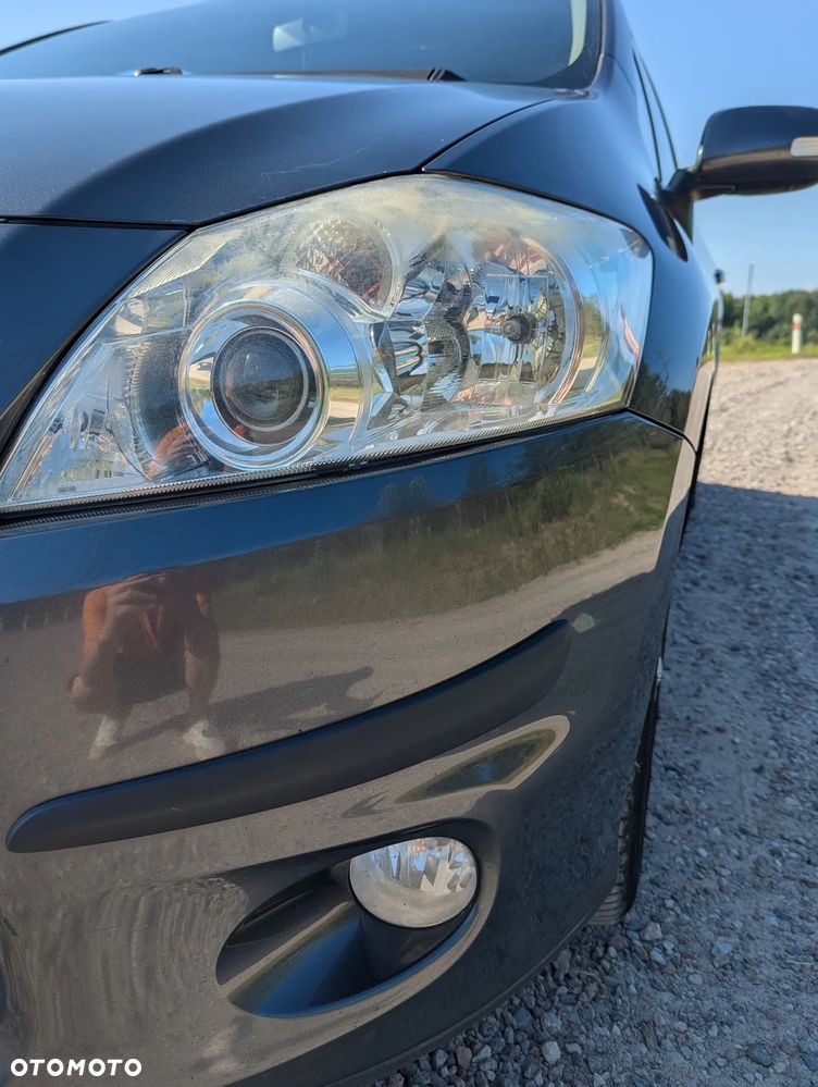 Toyota Auris 1.6 Sprint - 26