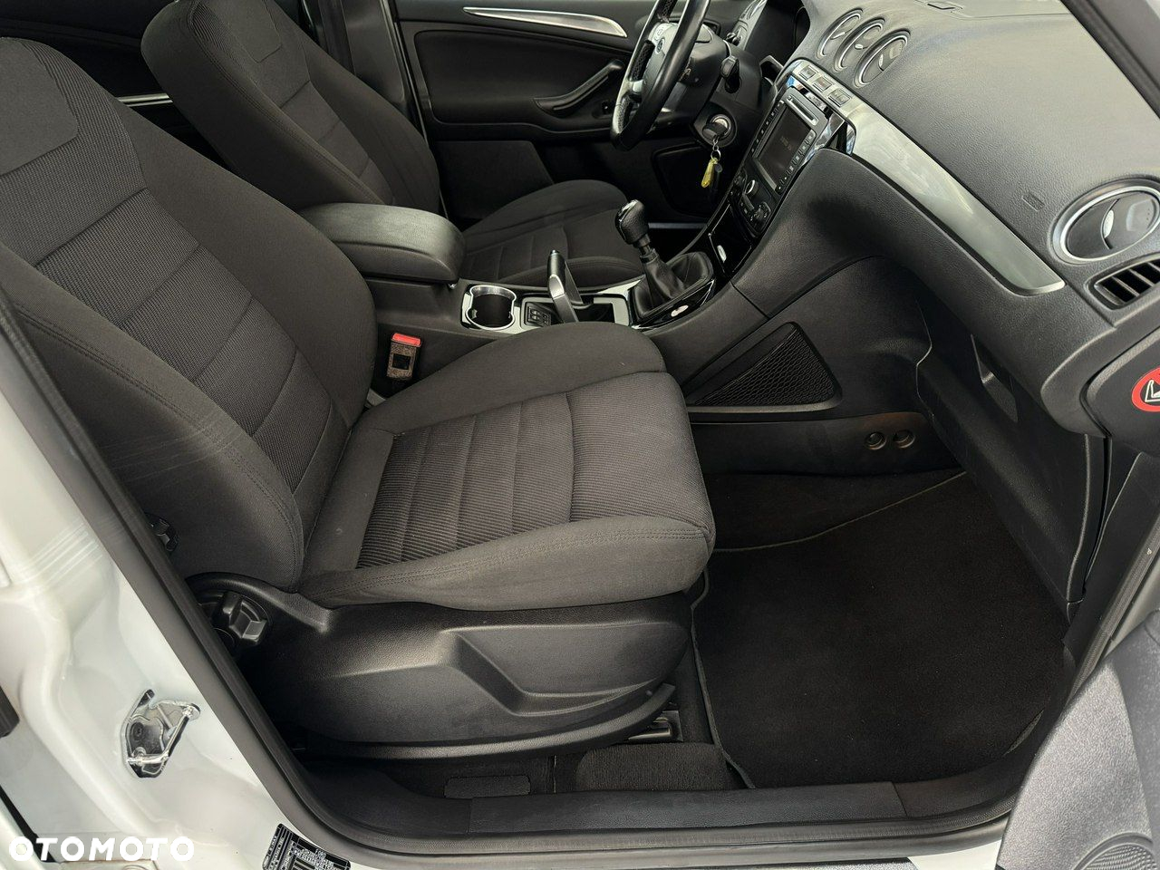 Ford S-Max - 18