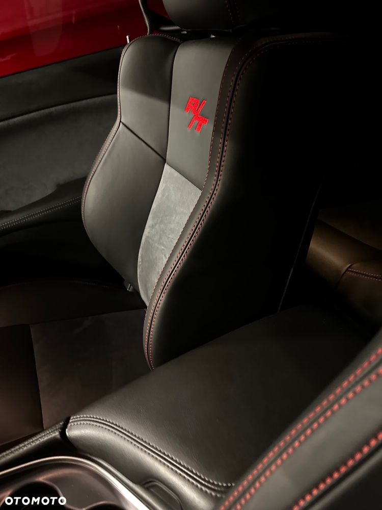 Dodge Challenger Automatik R/T Plus - 10