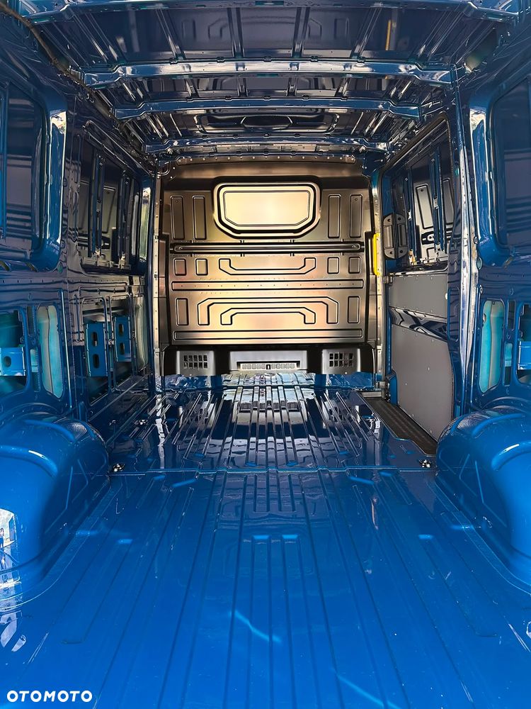 Volkswagen Crafter - 9