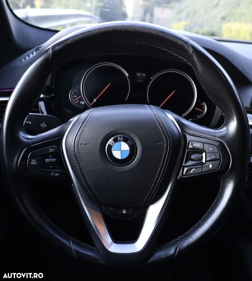 BMW Seria 5 520d xDrive AT - 20