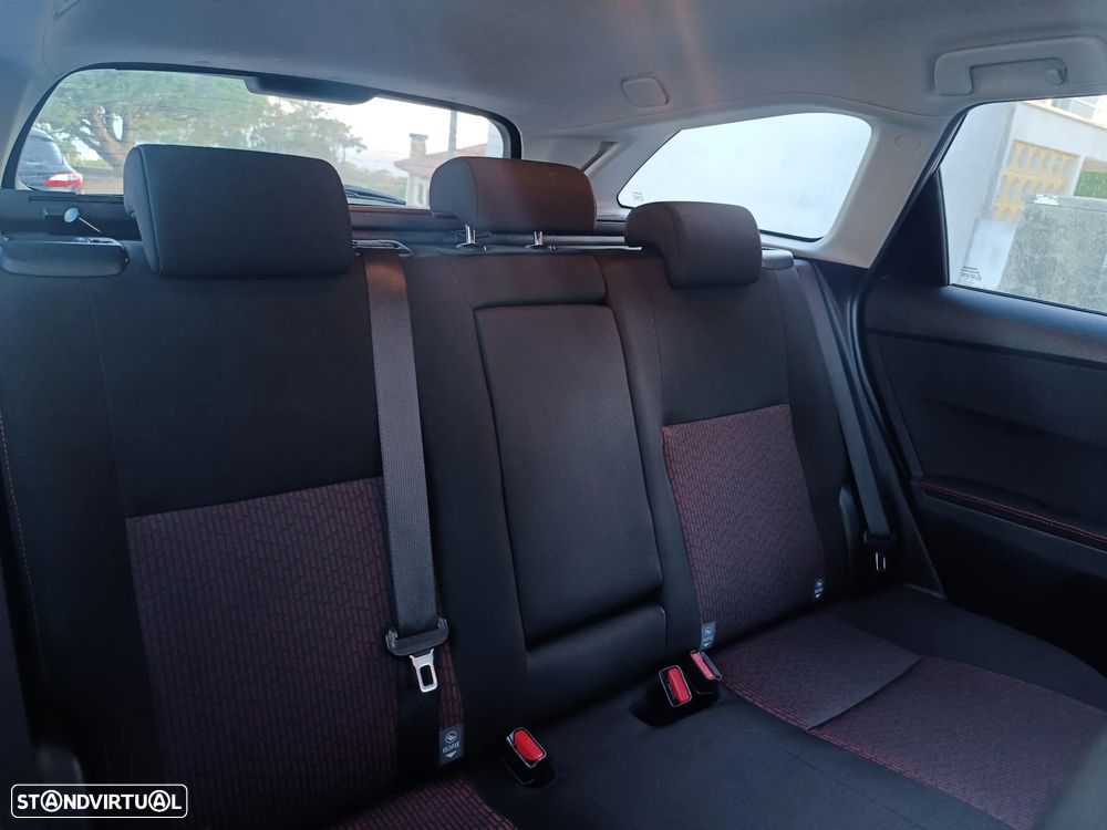 Toyota Auris Touring Sports 1.4 D-4D Comfort+Pack Sport - 13