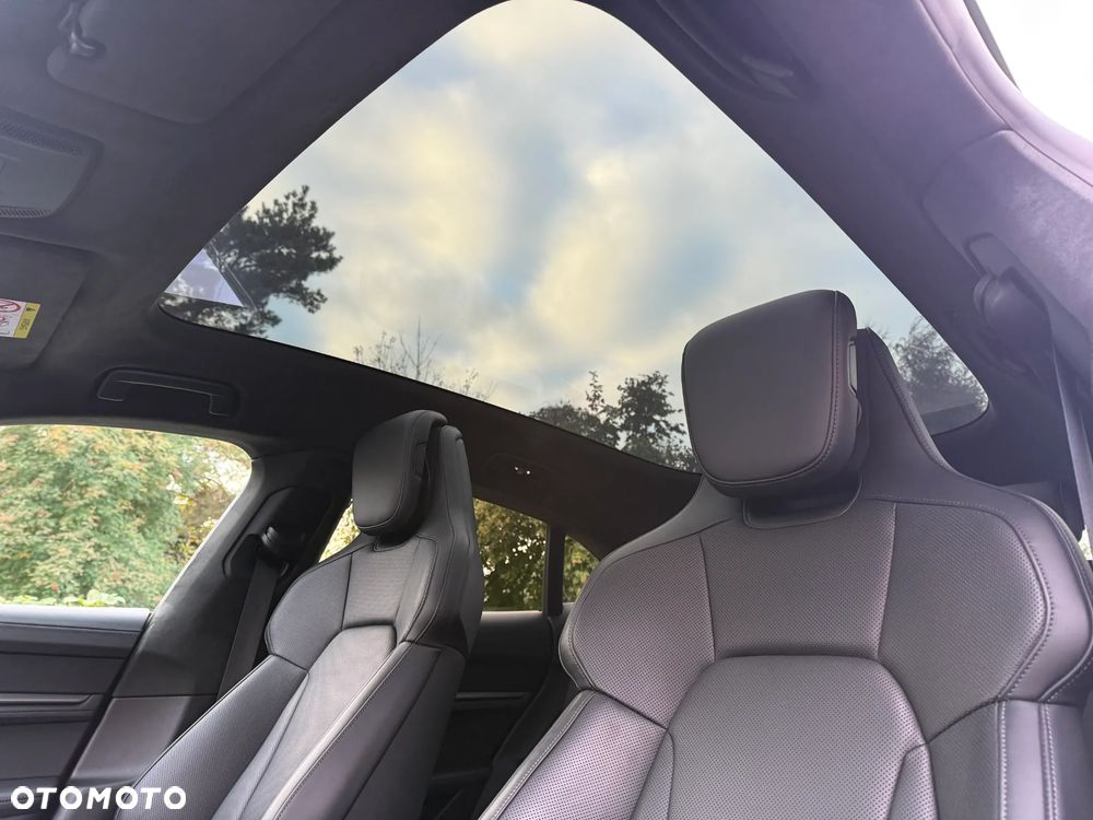 Porsche Taycan 2022