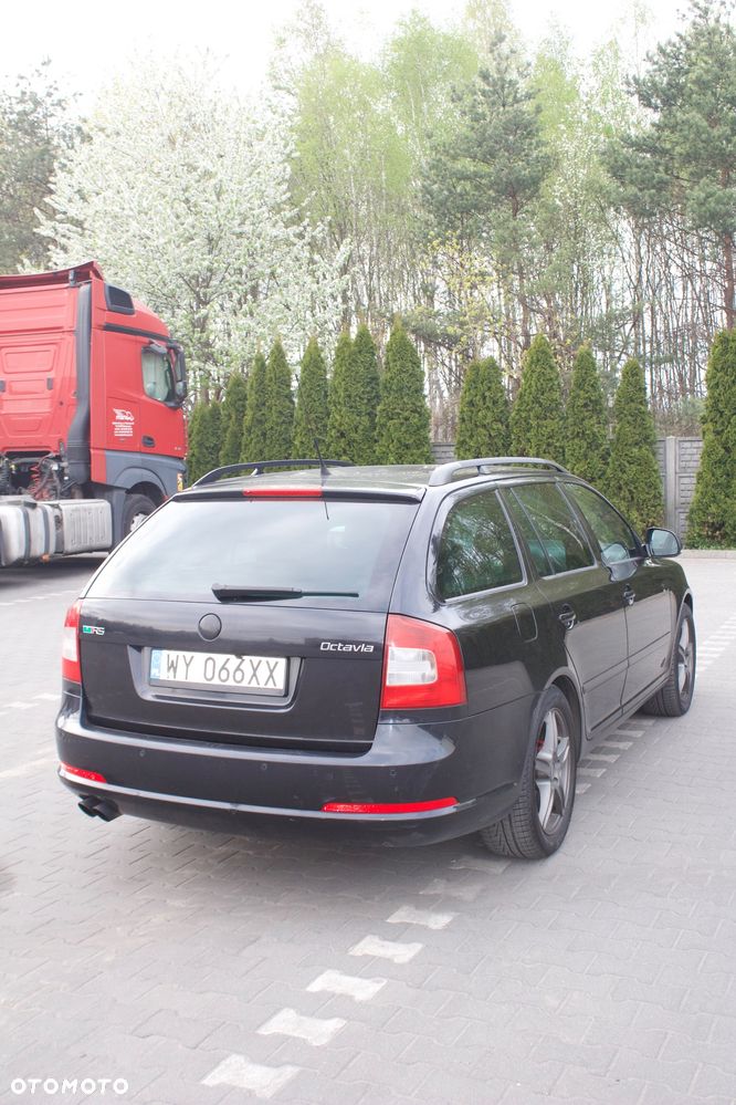 Skoda Octavia 2.0 TDI CR DPF RS - 6