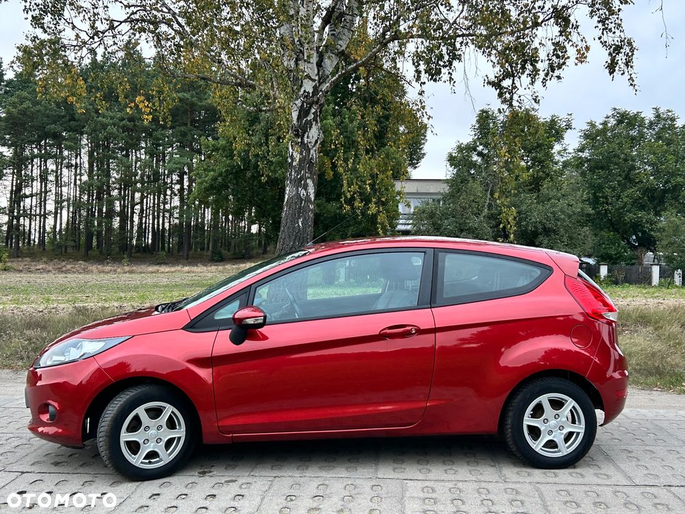 Ford Fiesta 1.25 Celebration - 8
