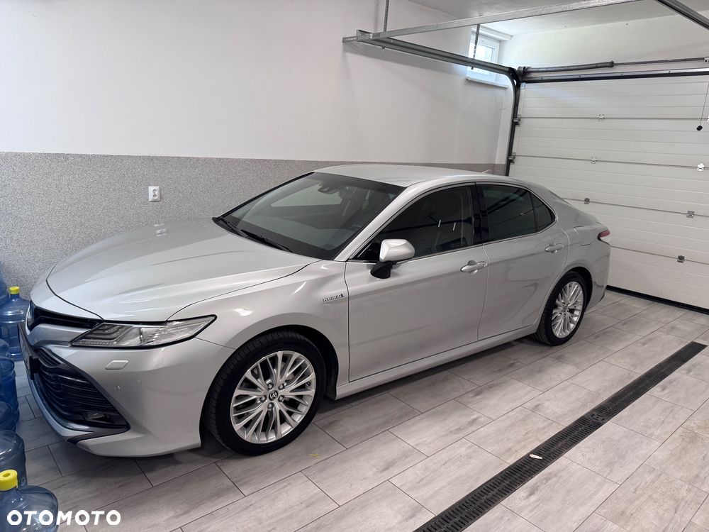 Toyota Camry 2.5 Hybrid Executive CVT - 1