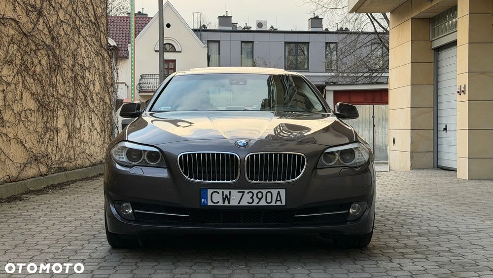 BMW Seria 5 520d Efficient Dynamics - 8