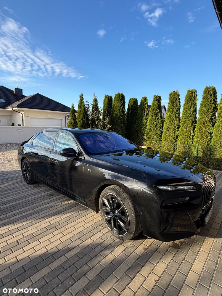 BMW Seria 7 - 35