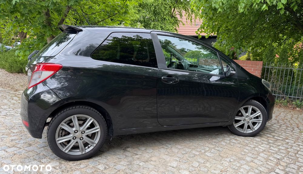 Toyota Yaris 1.4 D-4D Premium - 12