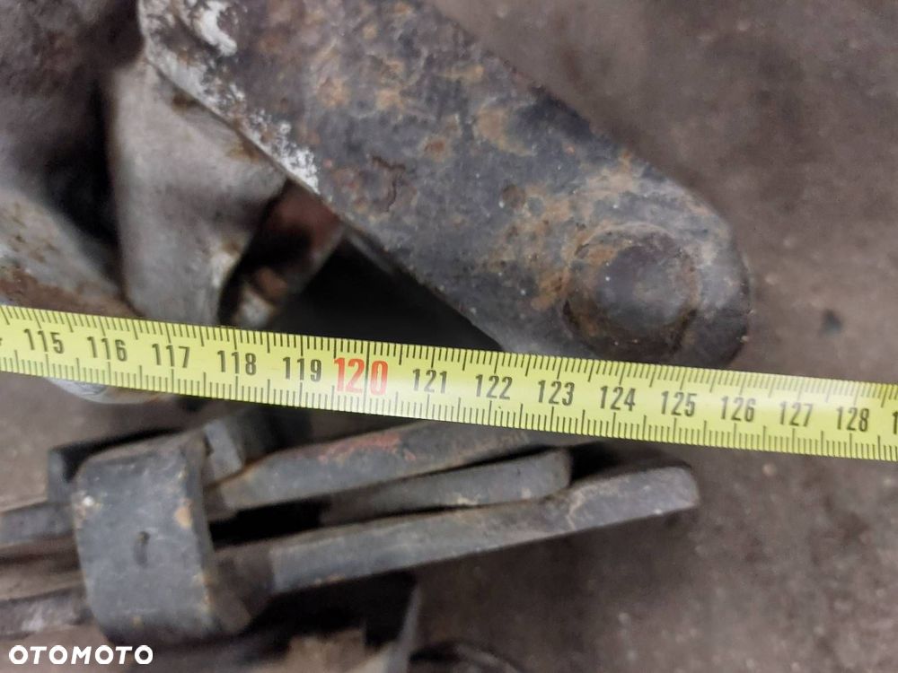 RESOR PIÓROWY TYŁ KOMPLET RENAULT TRAFIC I 89-00 2 PIÓROWY - 4