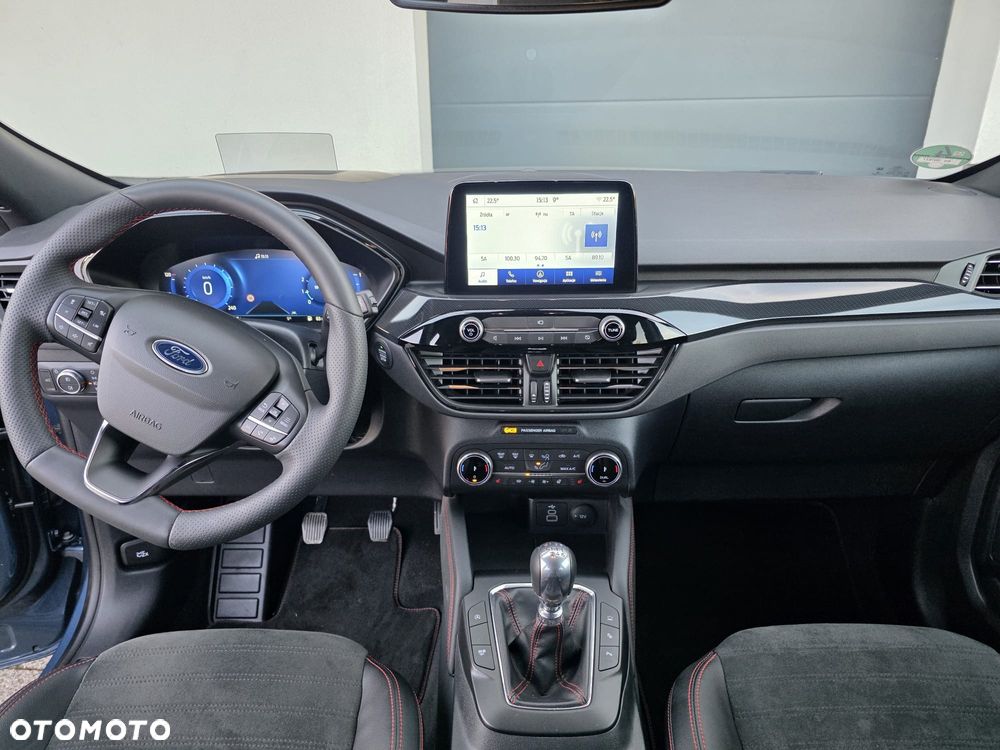 Ford Kuga 1.5 EcoBoost ST-LINE - 35