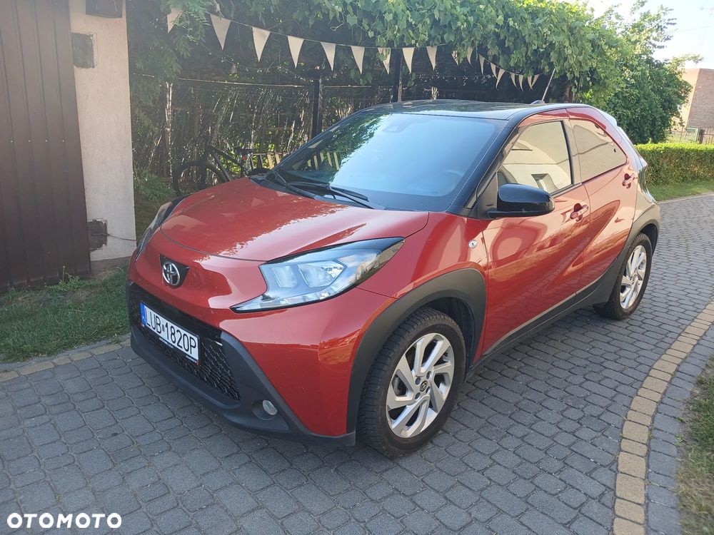 Toyota Aygo X 1.0 VVT-i Undercover - 1
