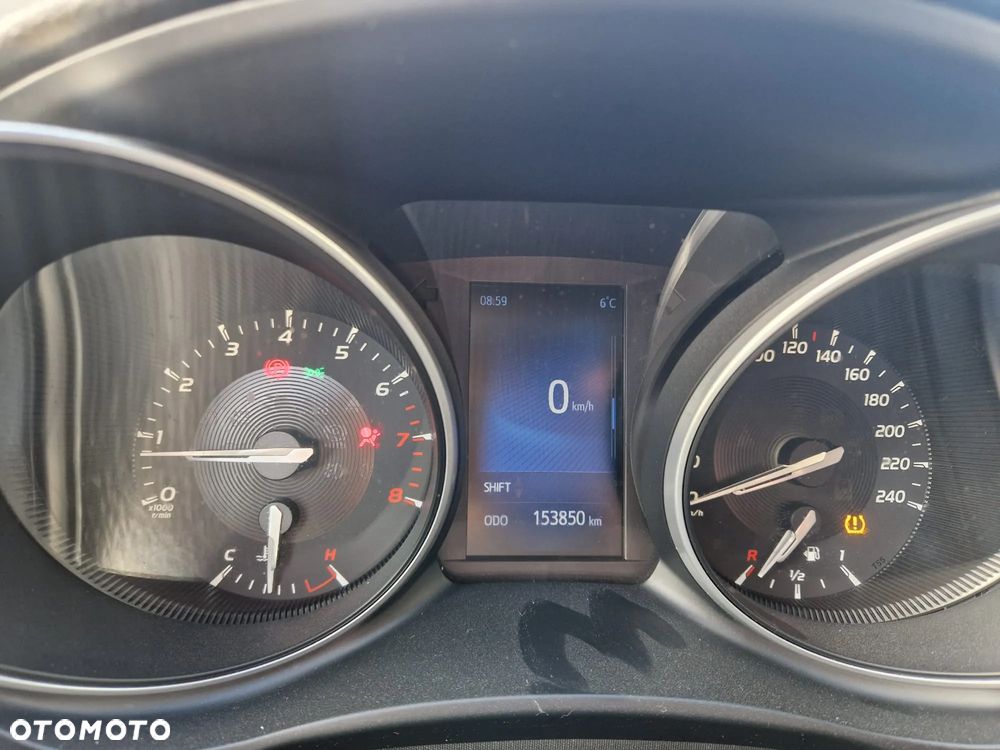 Toyota Avensis 1.8 Premium - 12