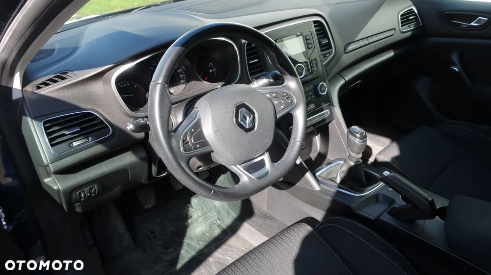 Renault Megane 1.6 SCe Limited - 6