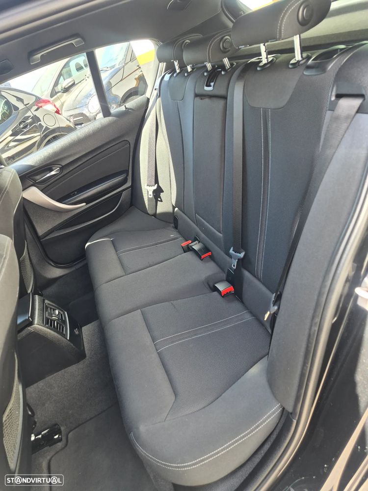 BMW 116 i Pack M - 23