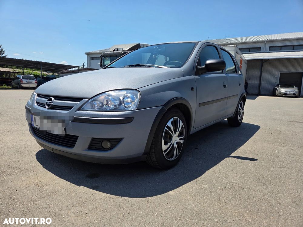 Opel Corsa 1.2i Cosmo - 2