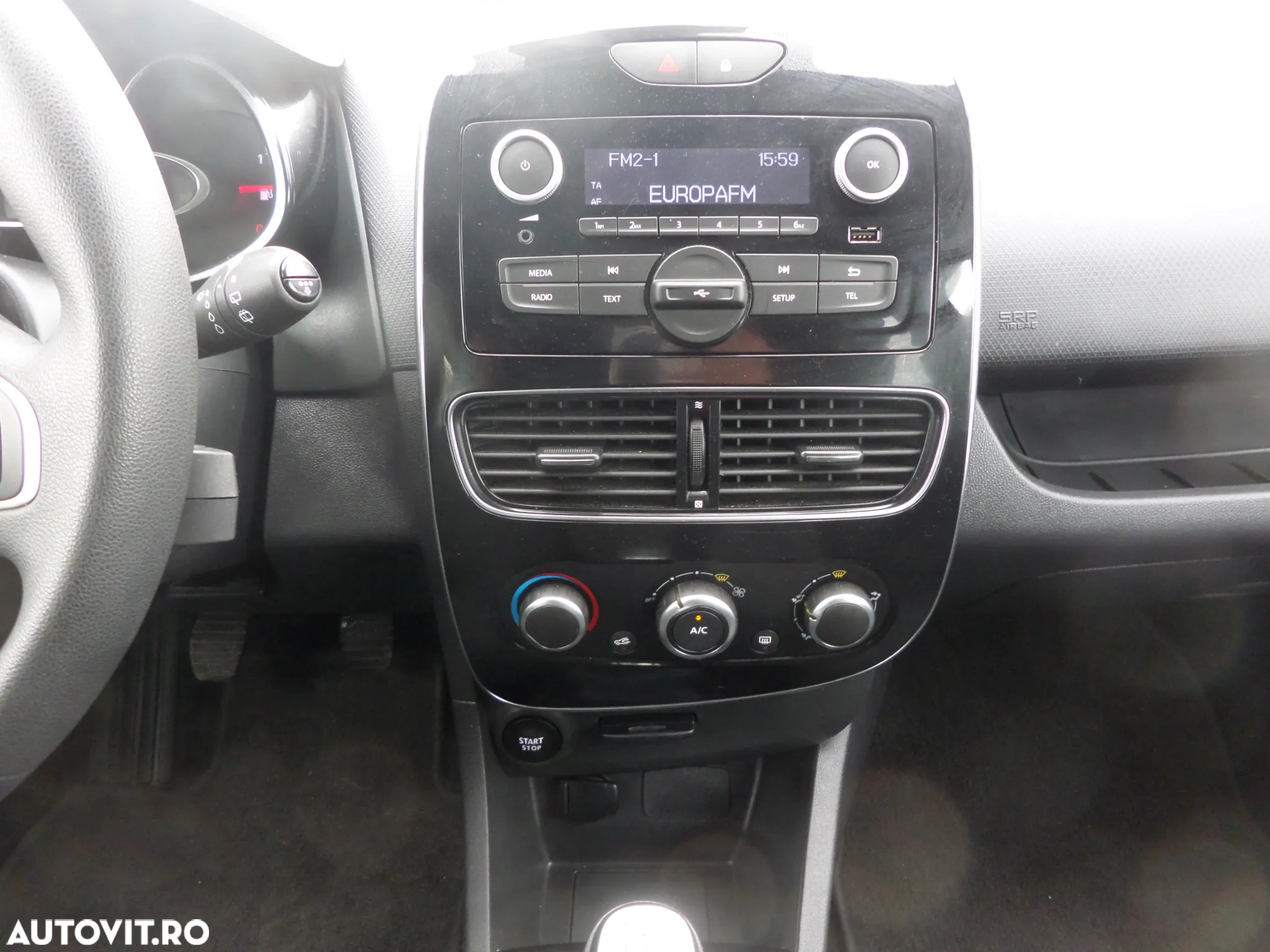 Renault Clio - 29