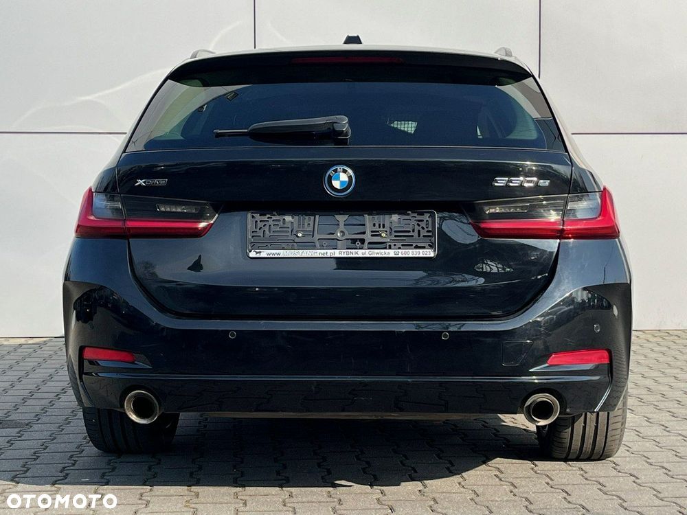 BMW Seria 3 330e xDrive Sport Line - 11