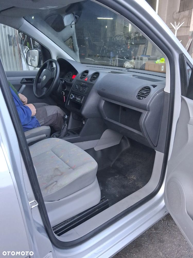 Volkswagen Caddy - 18