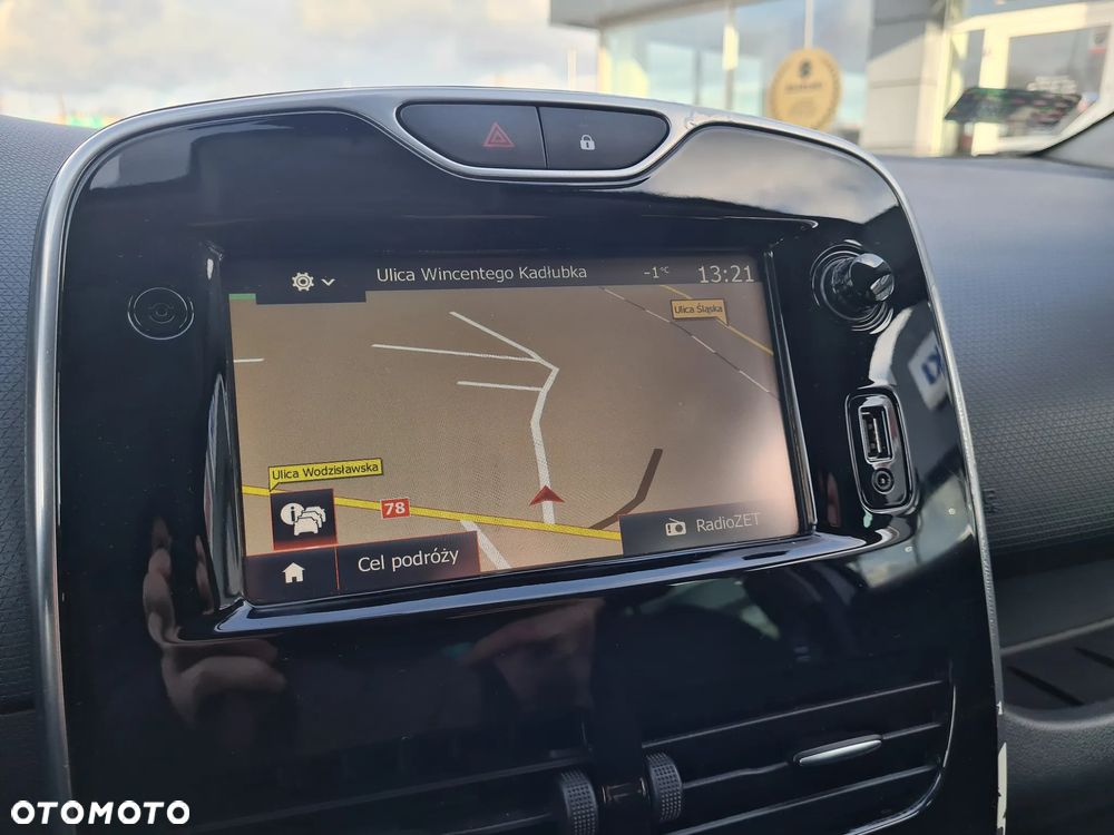 Renault Clio 1.2 16V Limited - 10