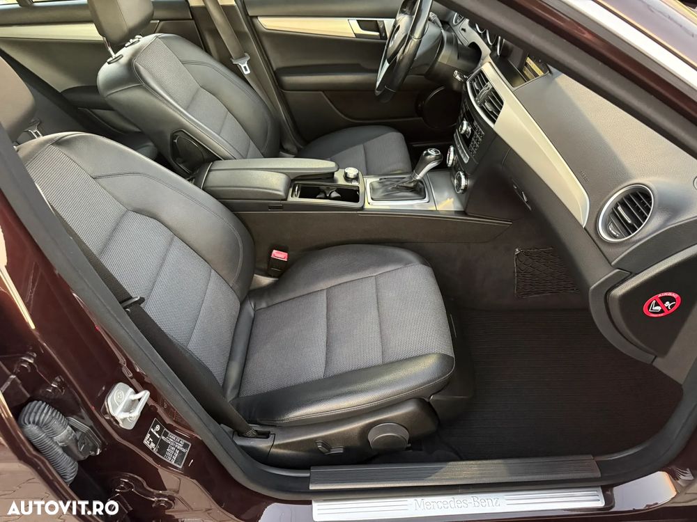 Mercedes-Benz C 200 CDI DPF (BlueEFFICIENCY) 7G-TRONIC Avantgarde - 7