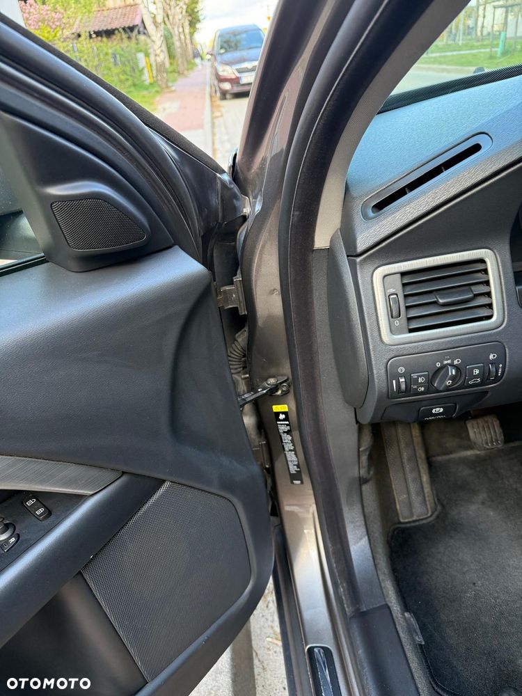 Volvo V70 2.0D Kinetic - 9