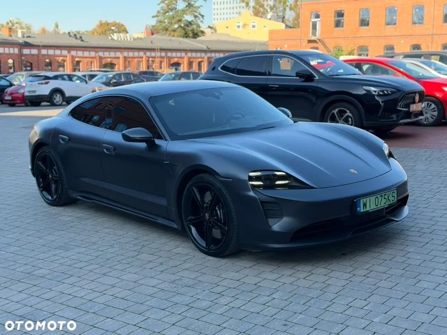 Porsche Taycan 4S Performance Plus - 2