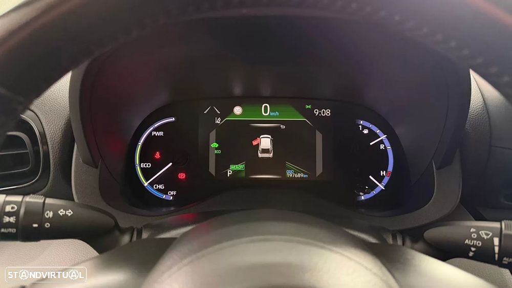 Toyota Yaris Cross 1.5 HDF Comfort - 25