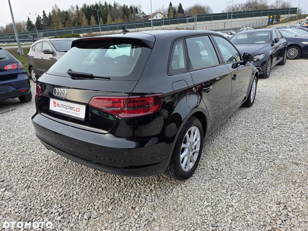Audi A3 Sportback 2.0 TDI Sport - 11