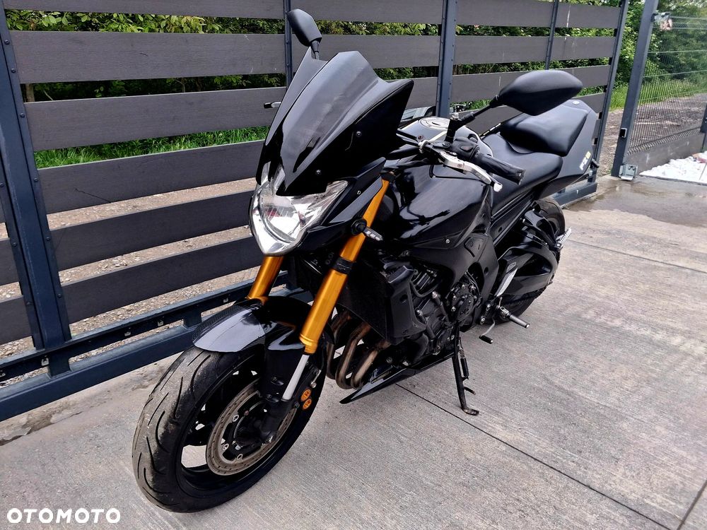 Yamaha FZ8 - 1