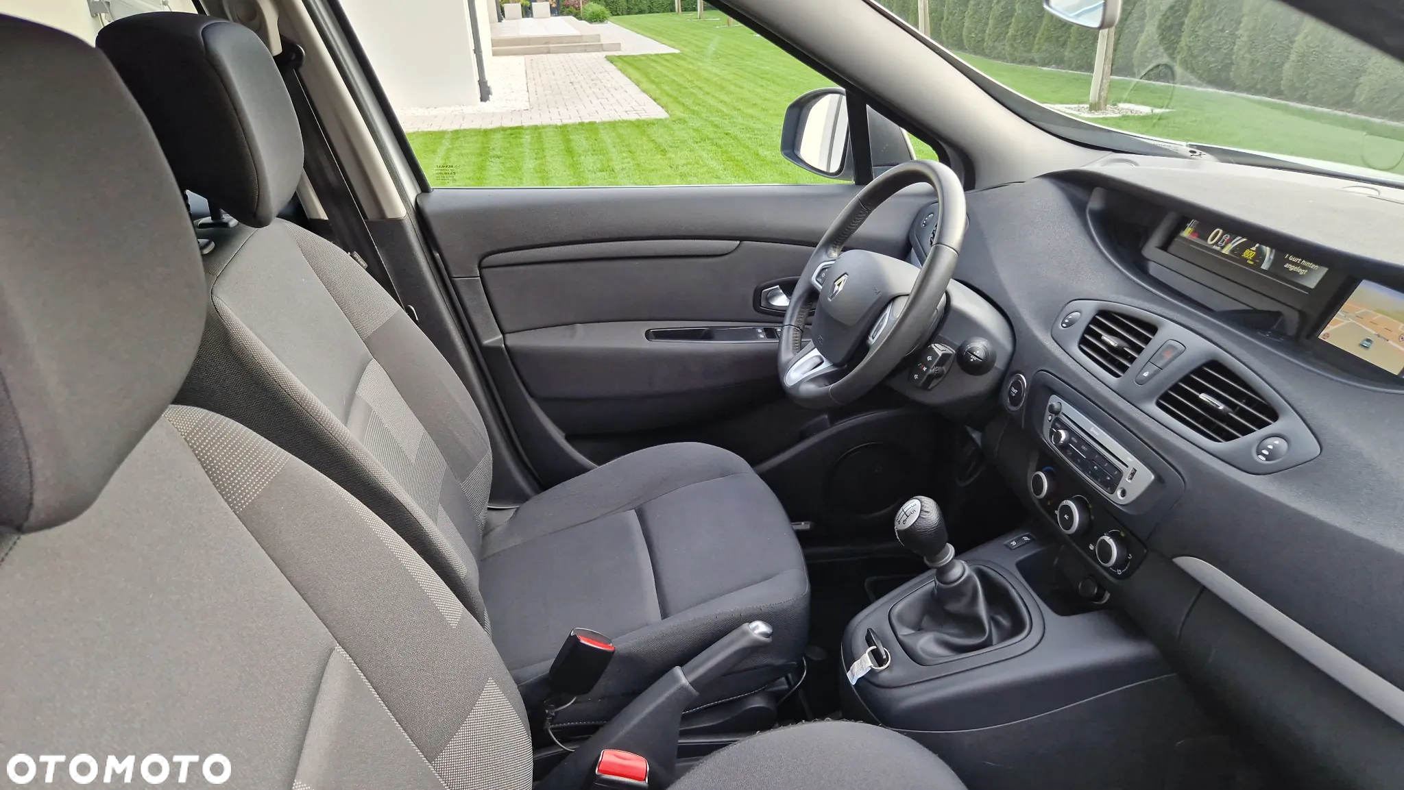 Renault Scenic 1.6 16V 110 TomTom Edition - 16