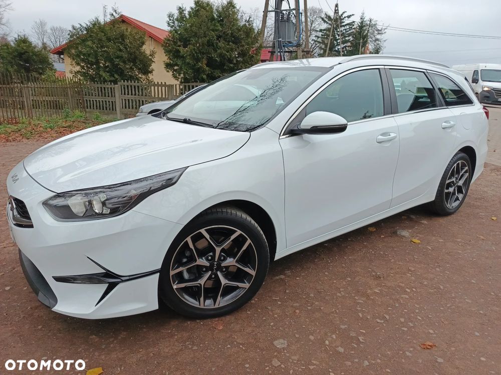 Kia Ceed - 1